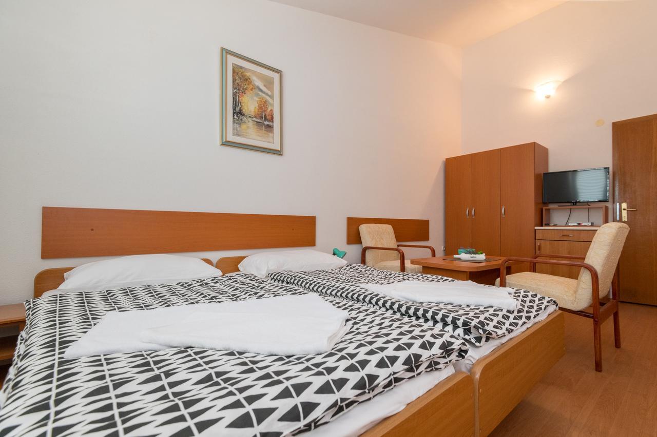 Apartments Obradovic Неум Екстериор снимка